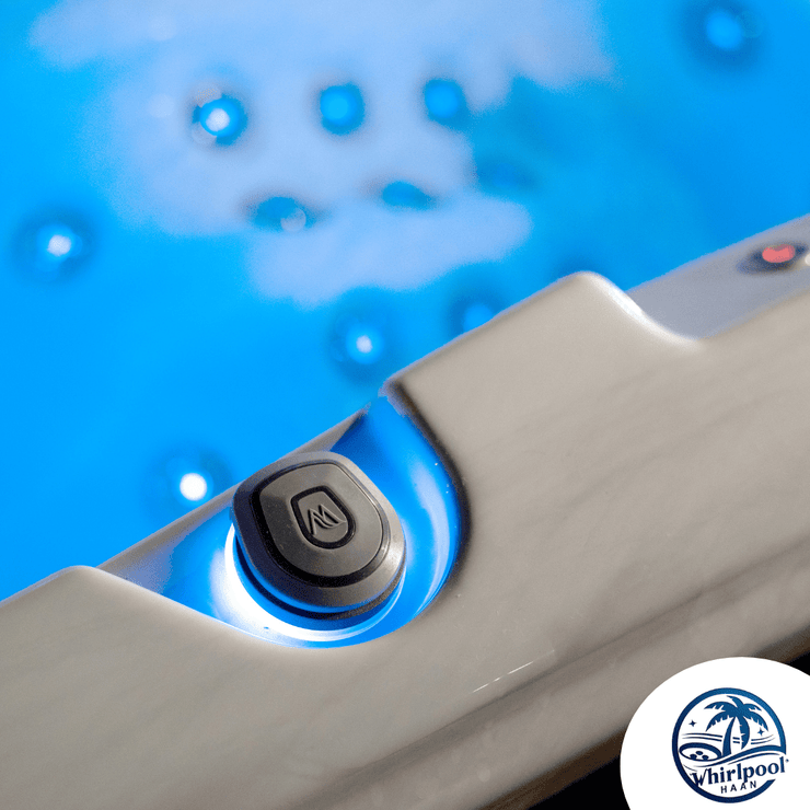 Wellis Olympus Outdoor Whirlpool - Whirlpool Haan
